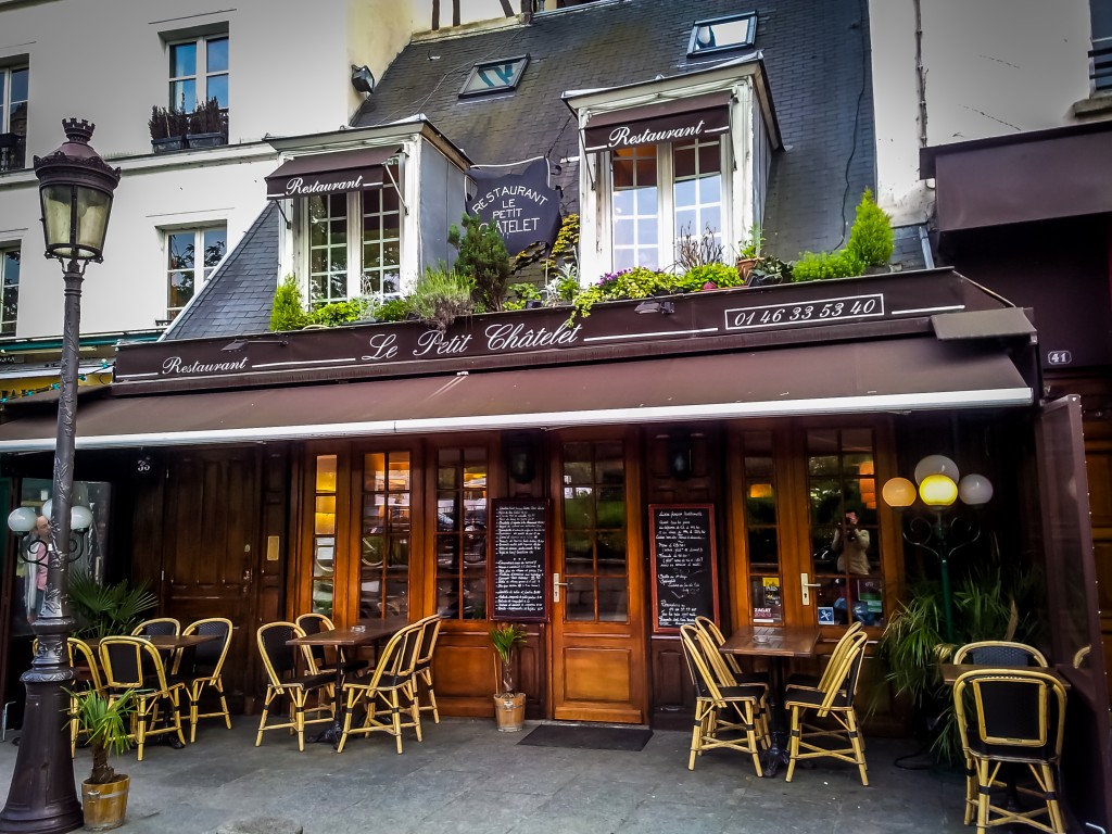 le Petit Chatelet. Paris France