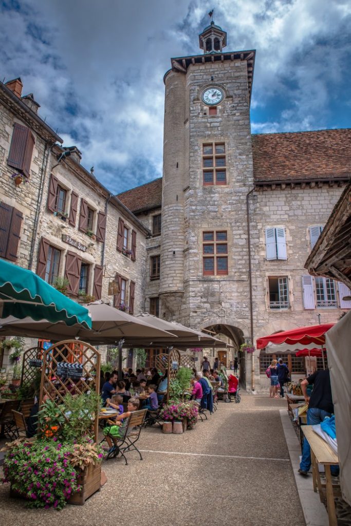 Relaxing around Martel Market Square