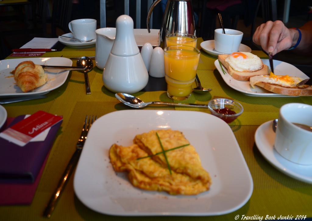 breakfast at the Adina apartment hotel Hackescher Markt