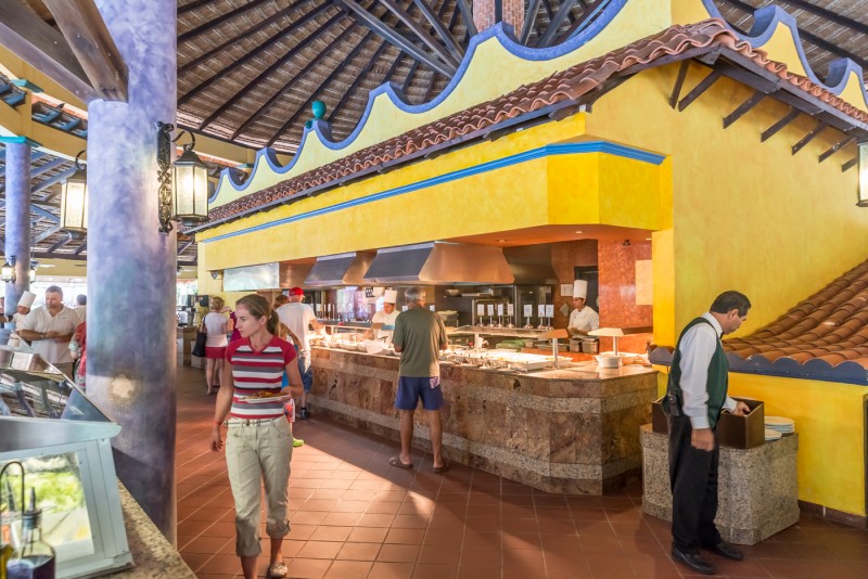 lunch time buffet at Riu Tequile Playacar, Mexico