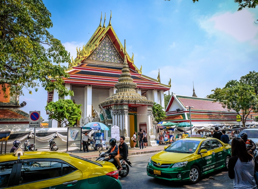 Golden reclining Buddha, Wat Pho, Bangkok, Thailand, Travelling, Travel, Travelling Book Junkie