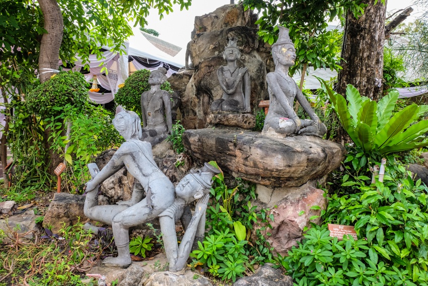 Golden reclining Buddha, Wat Pho, Bangkok, Thailand, Travelling, Travel, Travelling Book Junkie, yogi, yoga