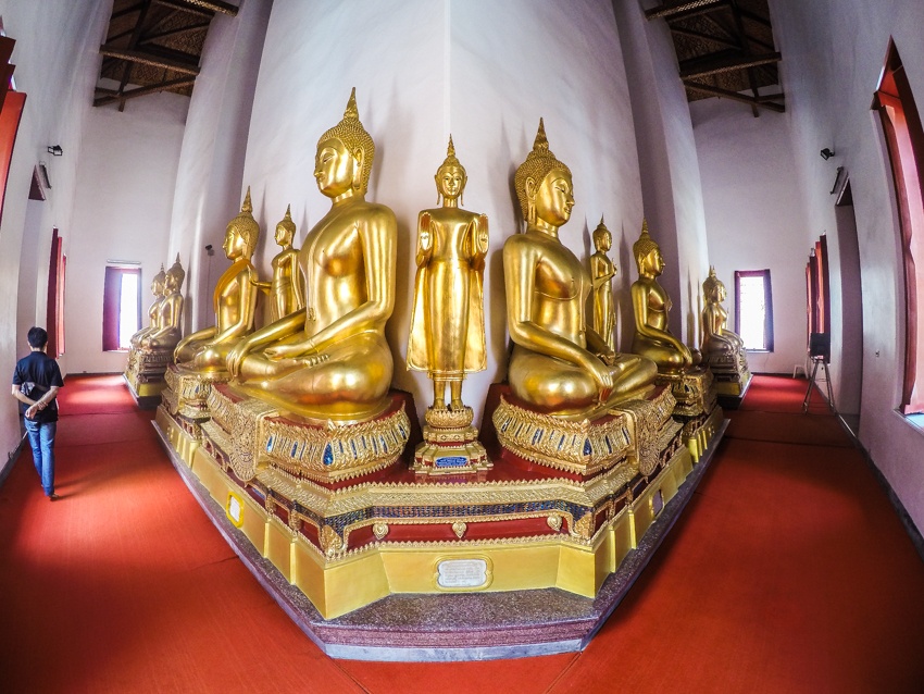 Golden reclining Buddha, Wat Pho, Bangkok, Thailand, Travelling, Travel, Travelling Book Junkie