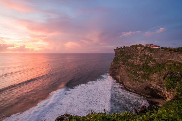 Sunset at Uluwatu, Tamples, Bali, Travelling Book Junkie, Travel, Travelling, Indonesia, Asia, Unique Travel, Unusual Travel