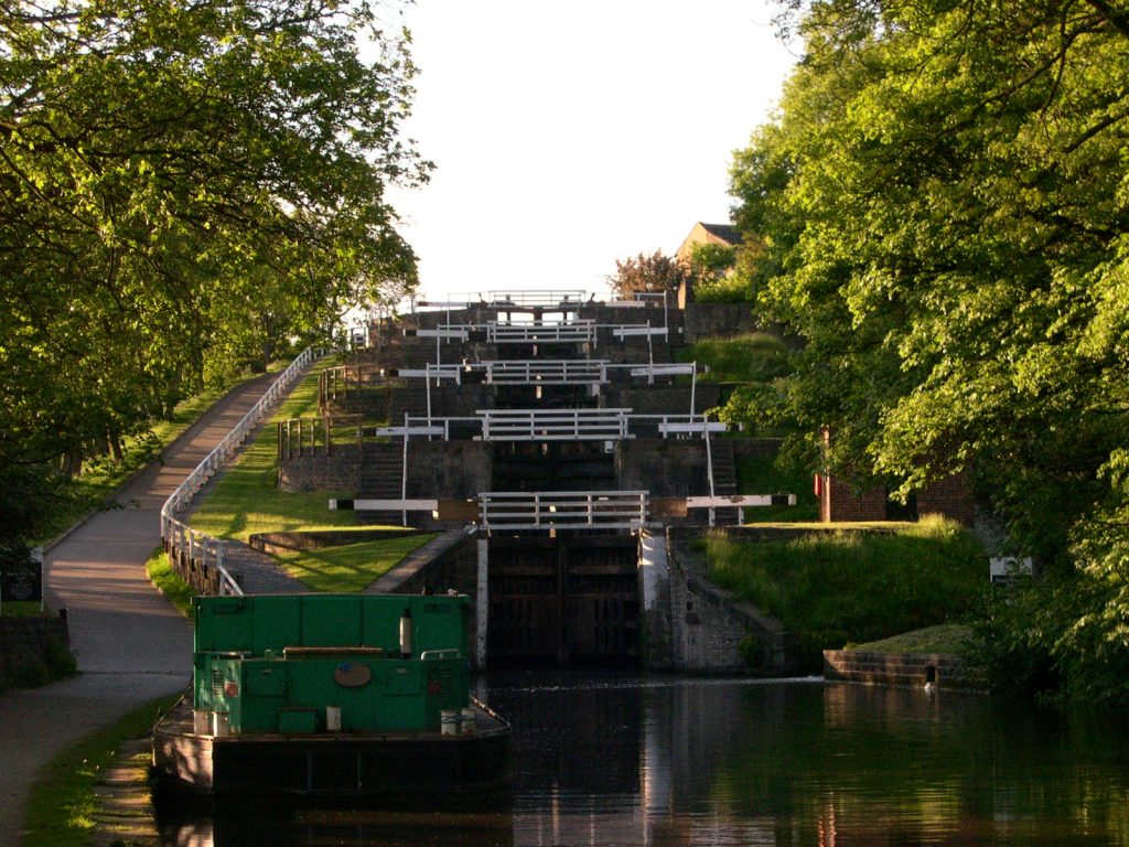 Bingley Five Rise Locks, Leeds, Liverpool, Canal, Walking, Hiking, Travel, Travelling, Travelling Book Junkie