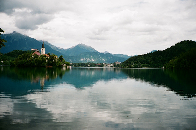 travelling book junkie, popular destinations, amazing destinations, must see places, famous places, beautiful, places, ideas for, vacation, holiday, slovenia, lake bled, europe, travel, destinations, top, guide,