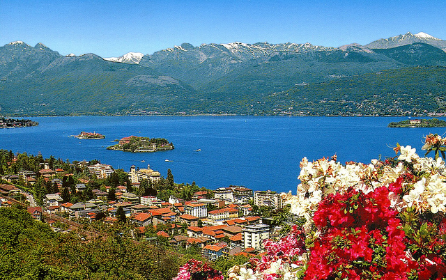 travelling book junkie, popular destinations, amazing destinations, must see places, famous places, beautiful, places, ideas for, vacation, holiday, italy, lake maggiore, europe, travel, destination, top, guide, amazing,