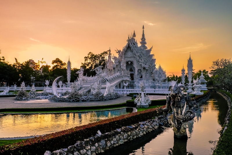 chiang rai, temples, thailand, giant, buddha, Wat Phra Kaew, white temple, Wat Rong Khun, Black House, Baan Dam, Wat Phra Kaew, Wat Huai Pla Kung, Wat Mung Muang, best, list of, must see,