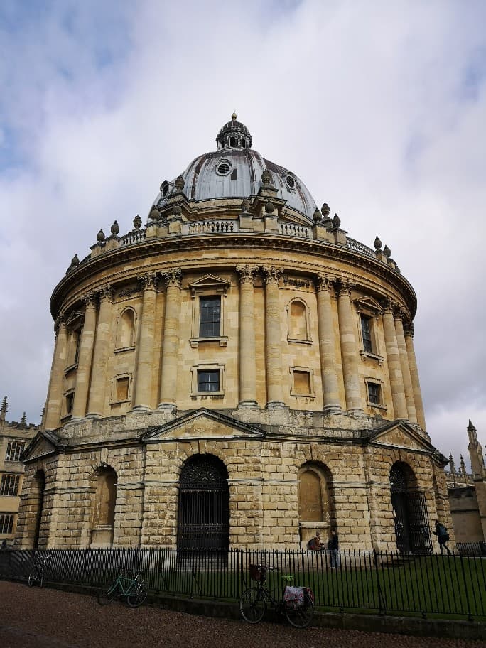 The Radcliffe Camera houses the Bodleian's collection of rare books