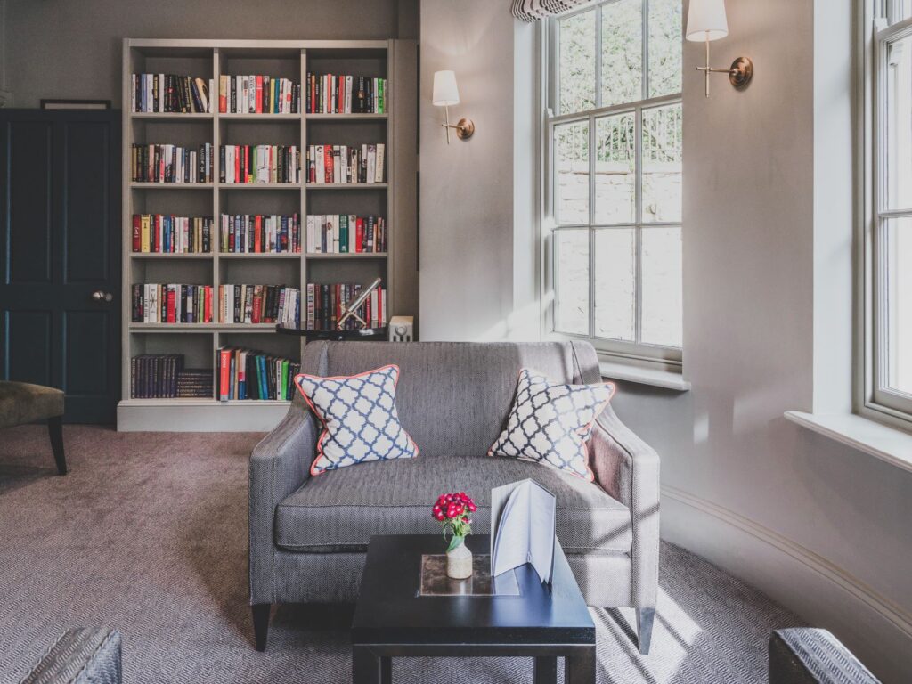 Oxford Old Bank Hotel Library open to all guests to relax