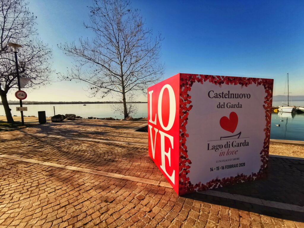 Lake Garda festival of love 2020, celebrating Valentine's Day on the shores of Peschiera del Garda