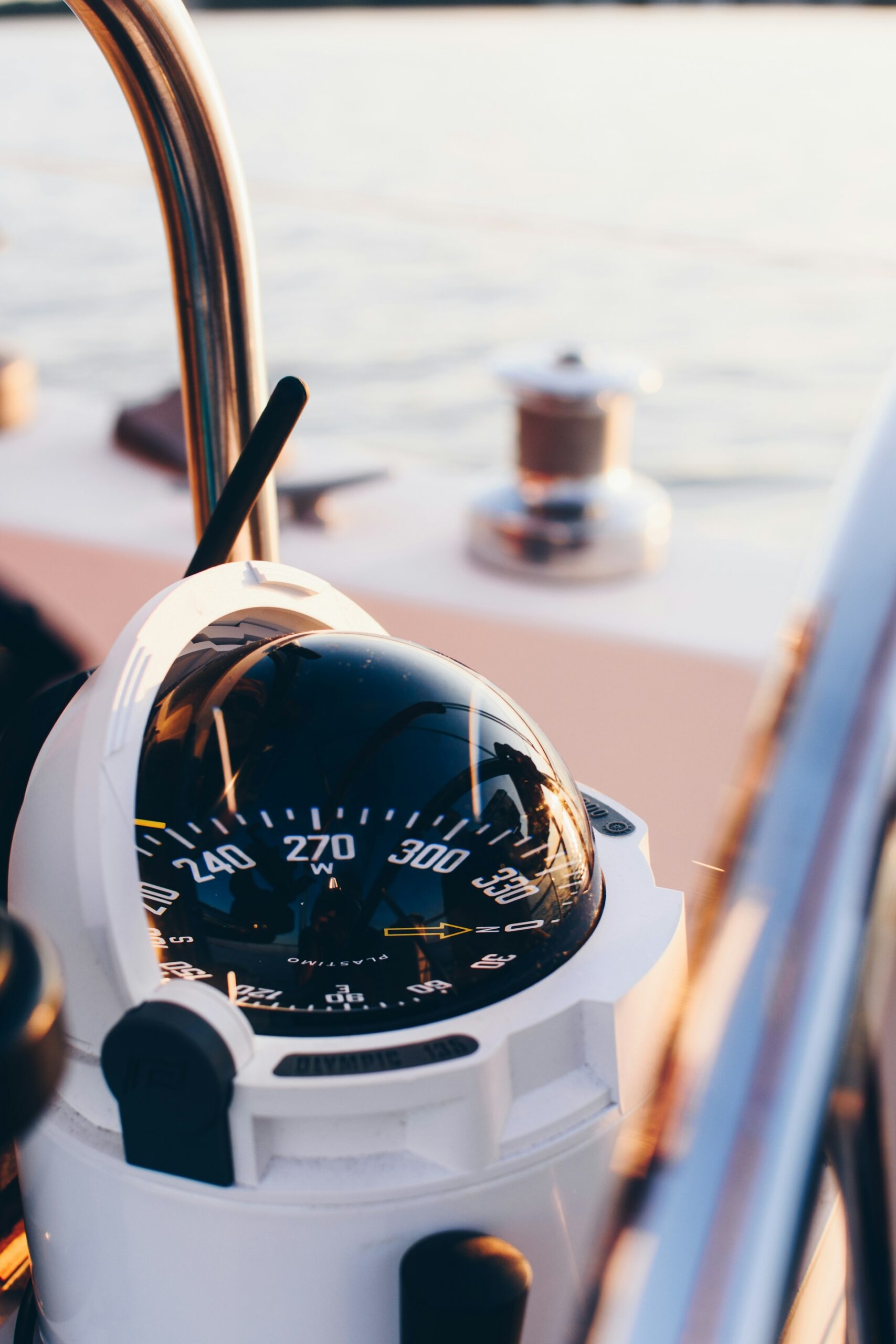 Navigation equipment on board a sailing yacht