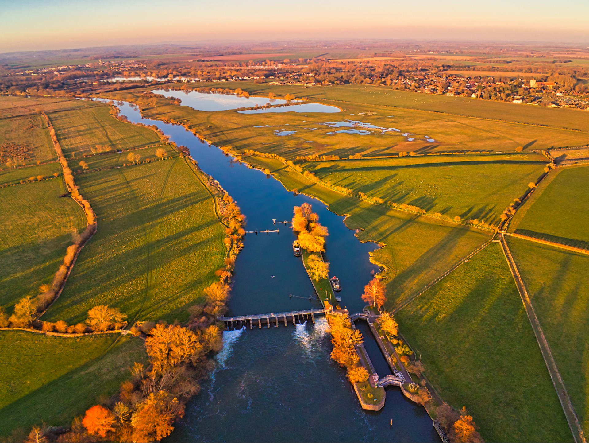 The Thames trail in the UK is the ideal place to start exploring this part of the country.